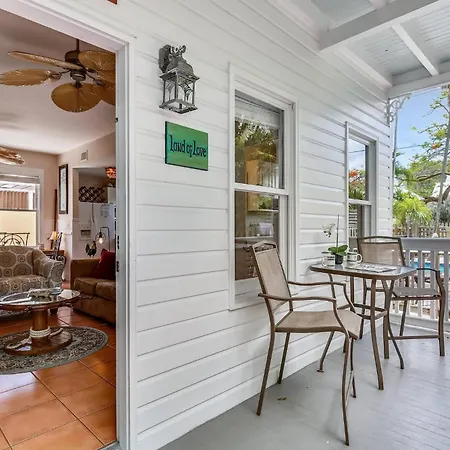 Land Of Love By Avantstay Pets Allowed Shared Pool Great Location Month Long Stays Only